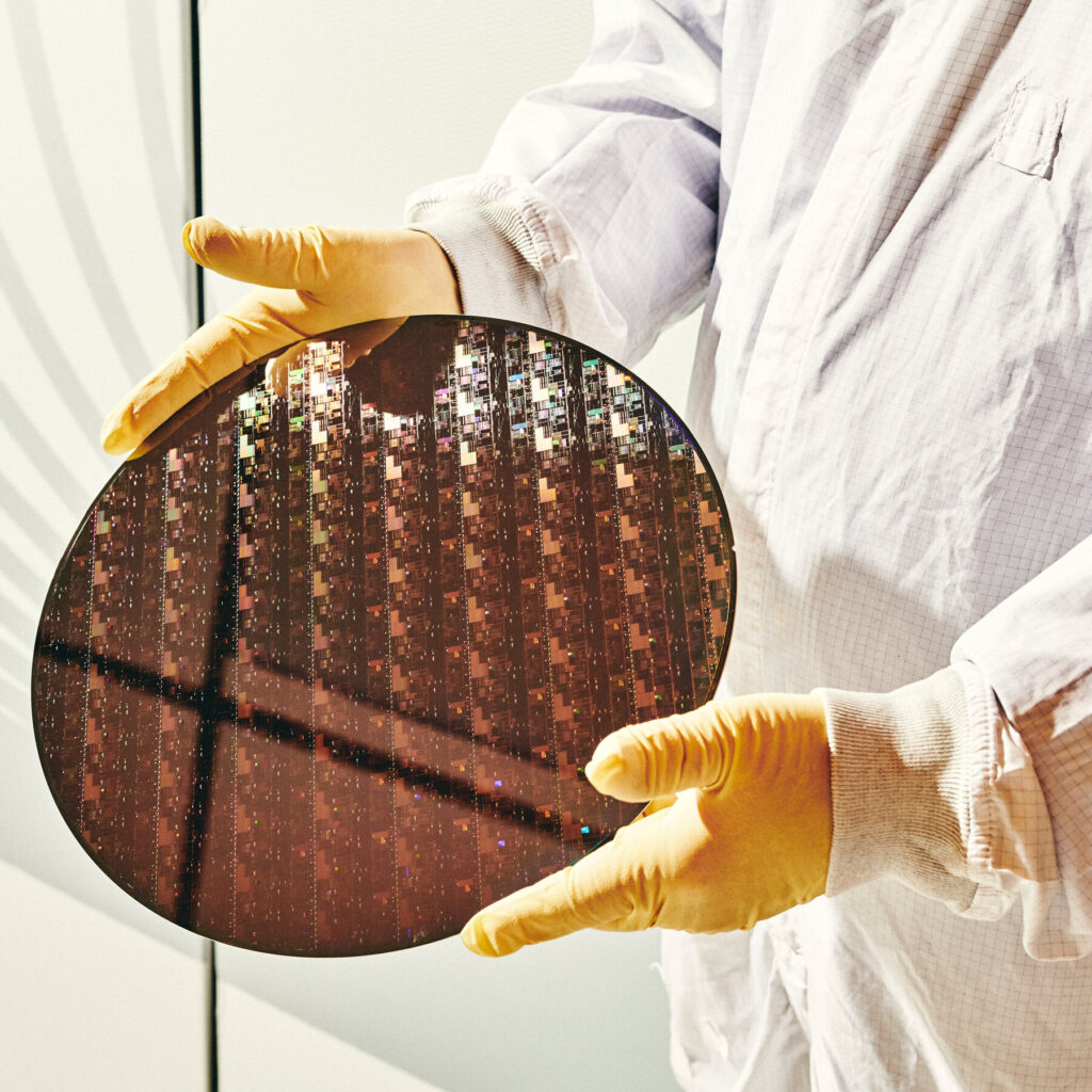 IBM Unveils New Method to Make Smaller Computer Chip Parts