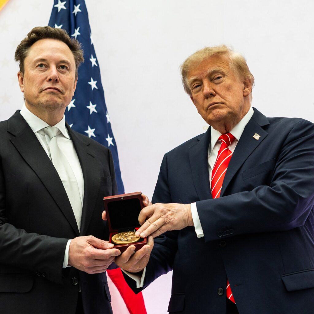 Investors in Anticipation Over Musk’s Next Big SpaceX Deal